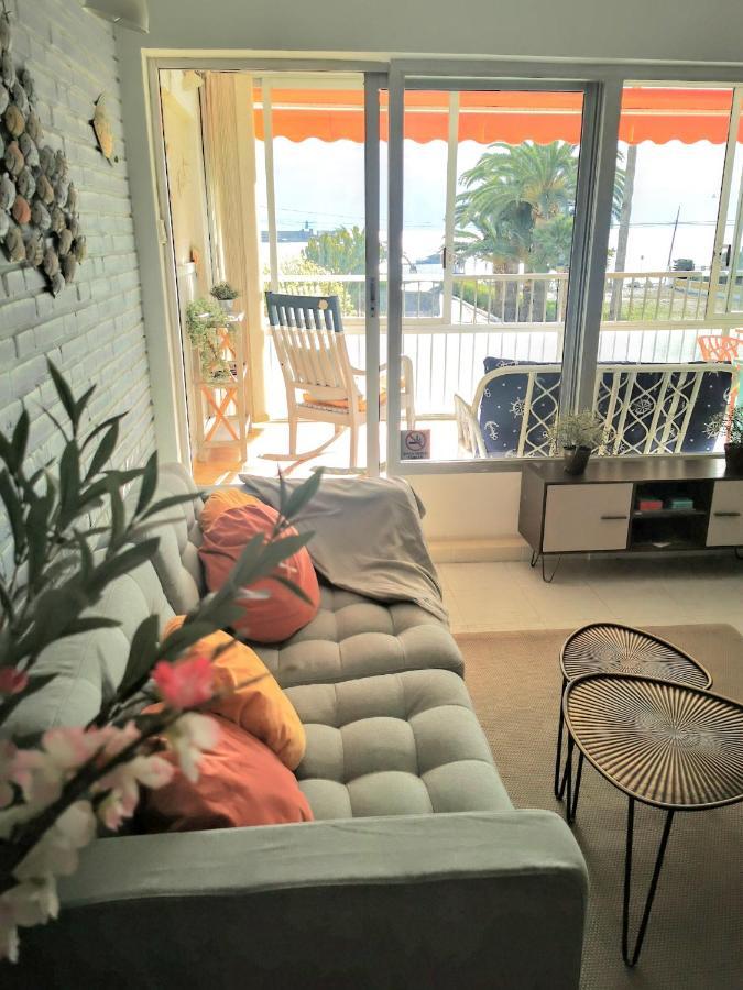 Happy Beachfront Apartment Алтеа Екстериор снимка